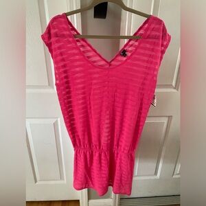 Oakley coverup/top women’s size medium.  NWT